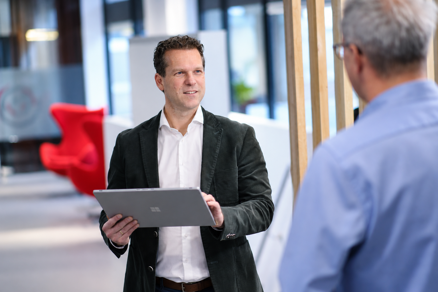 Persoonlijk IT-advies in een kantoorruimte
